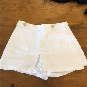 Zara trendy white shorts